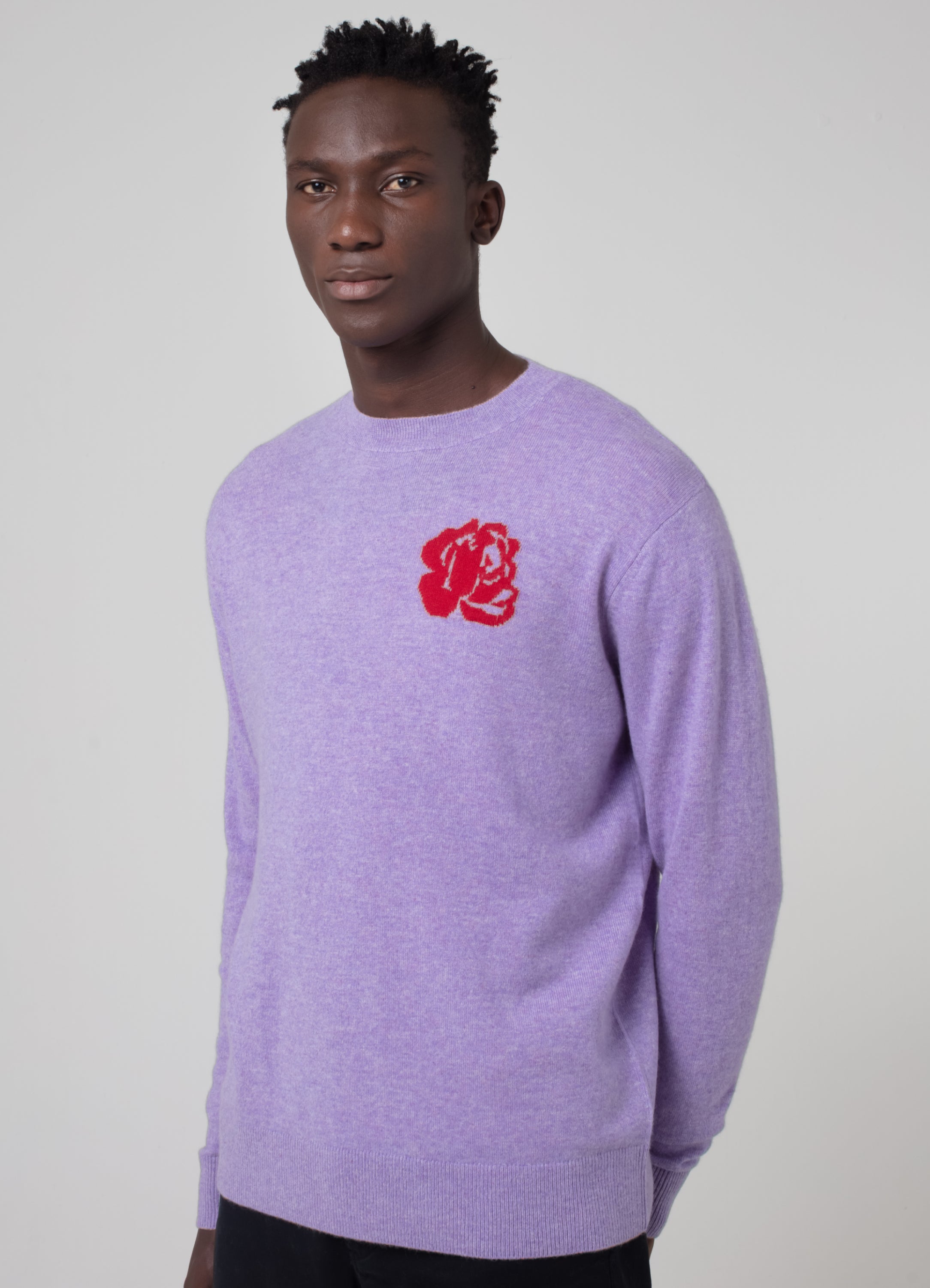 Model’s height 6’ 2". Model wears a size Large.