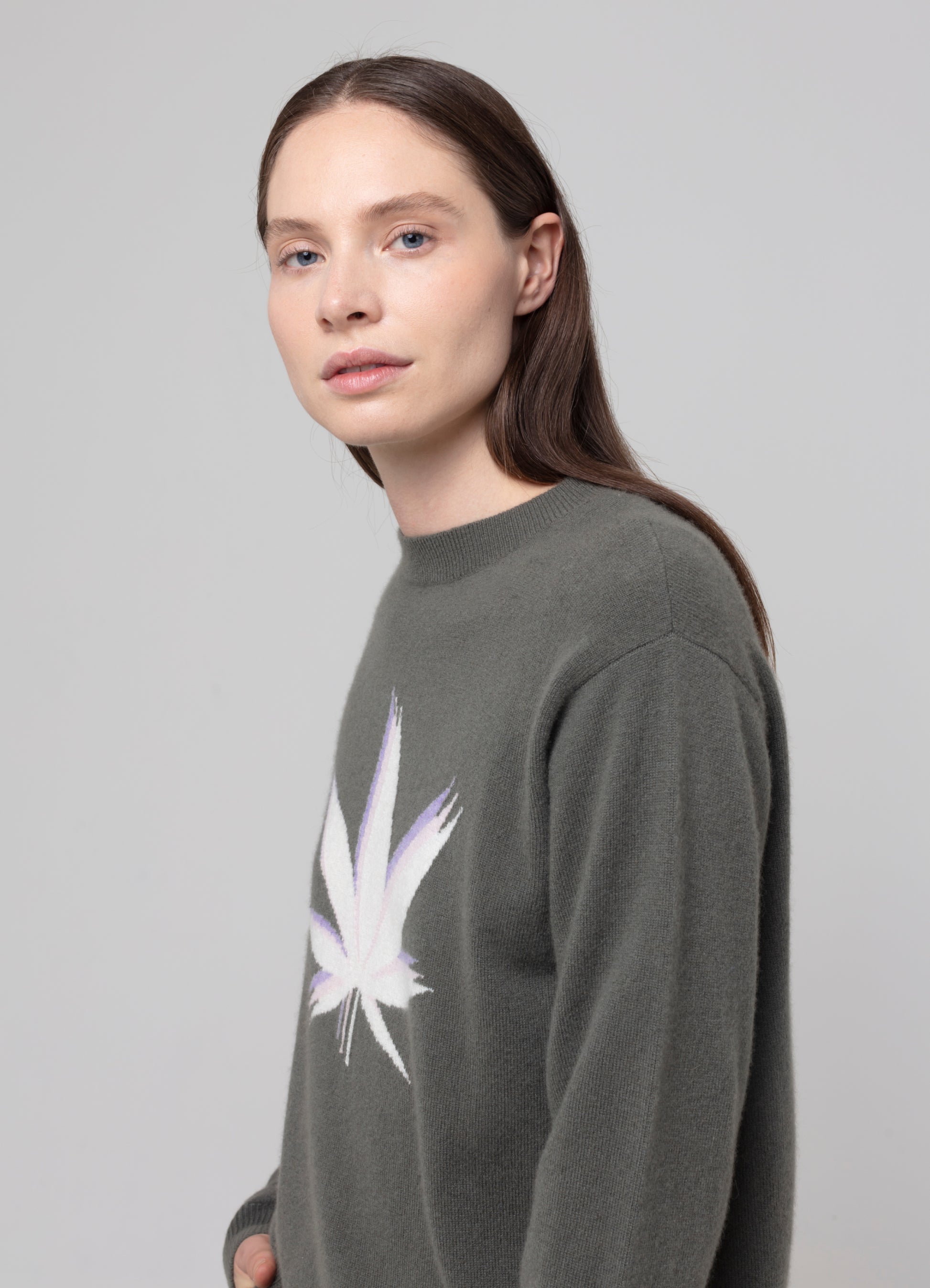 Model’s height 5' 11". Model wears a size Small.