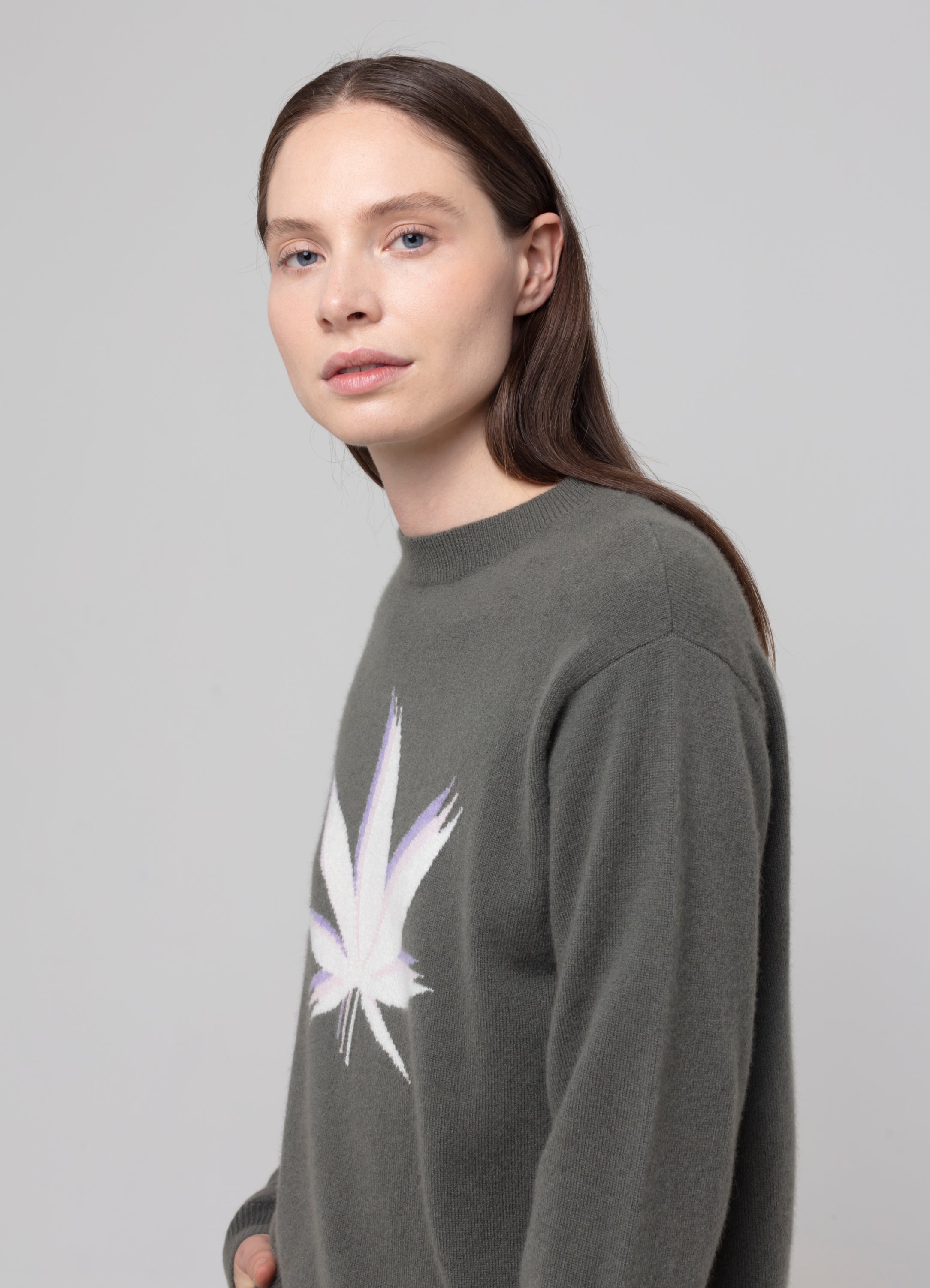 Model’s height 5' 11". Model wears a size Small.