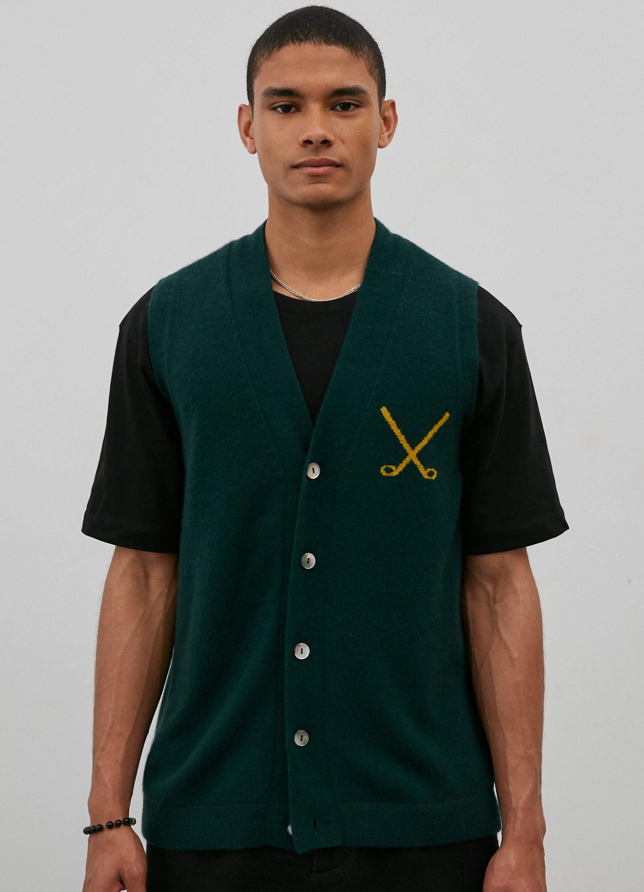 Model’s height 6’ 1”. Model wears a size Medium