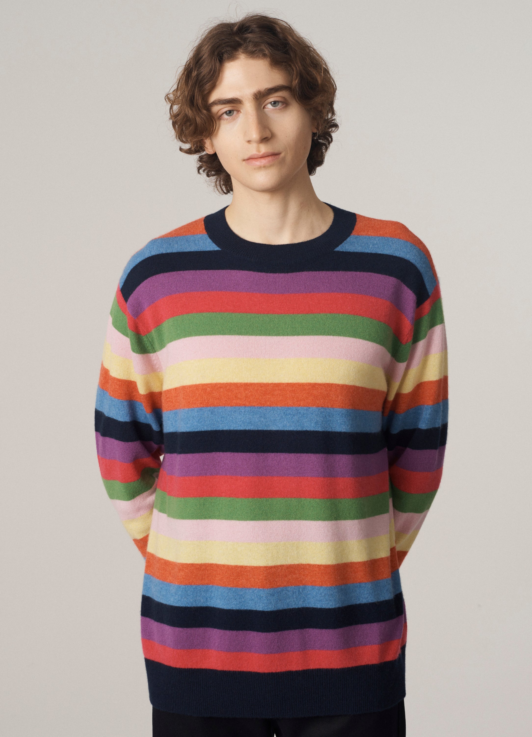 Model’s height 6' 3". Model wears a size Large.