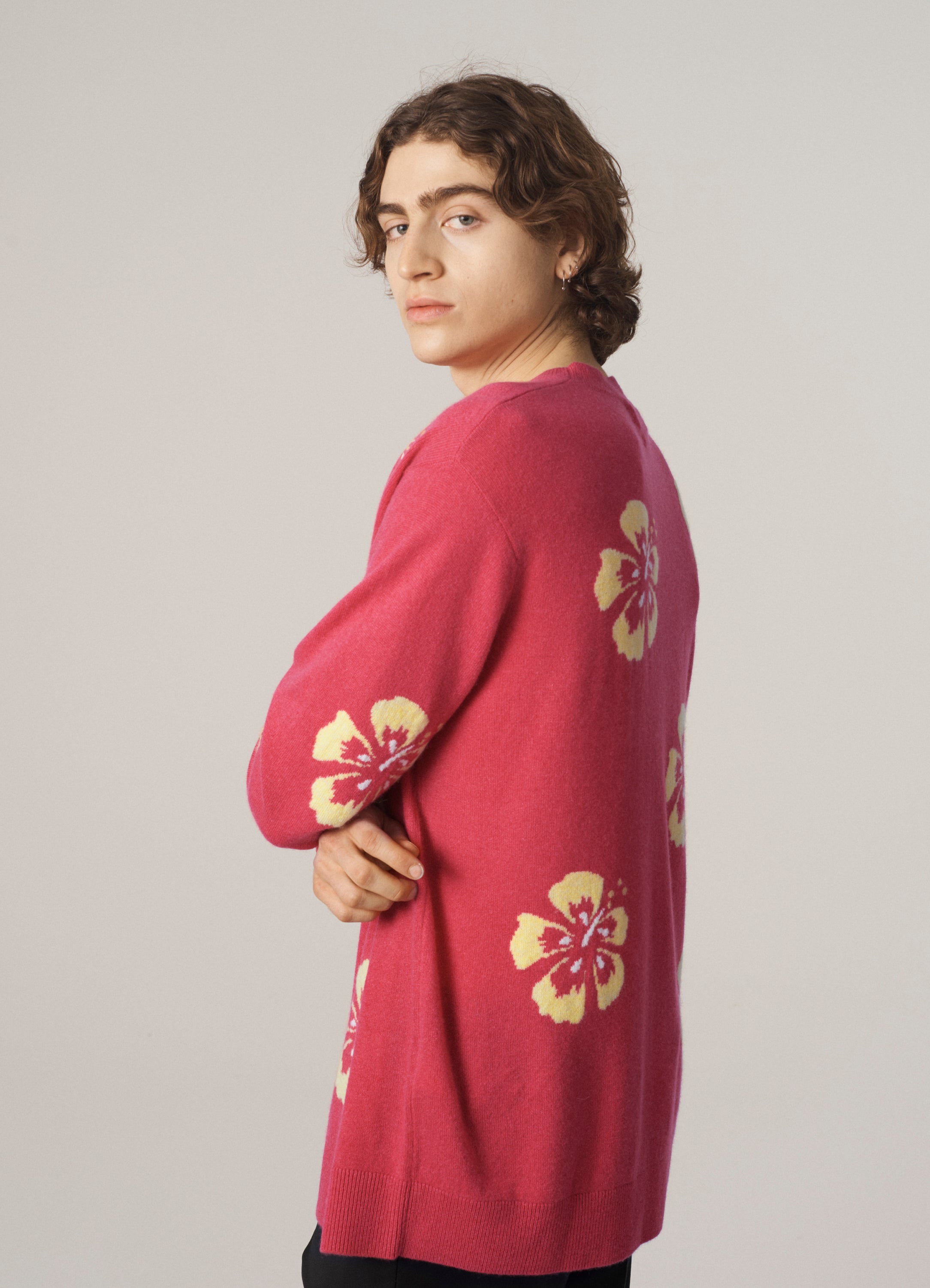 Model’s height 6' 3". Model wears a size Large.