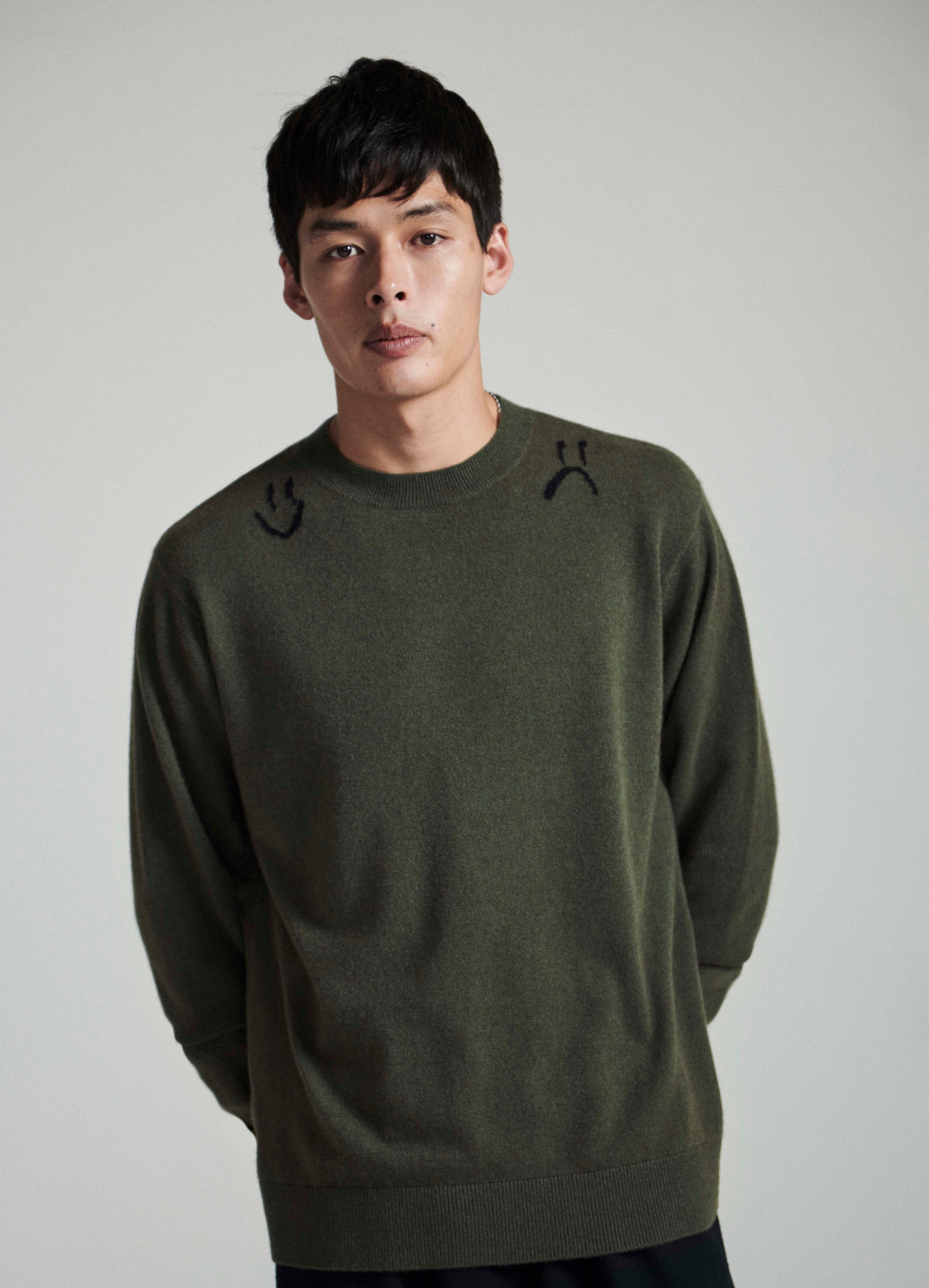 Model’s height 6' 3". Model wears a size Large.