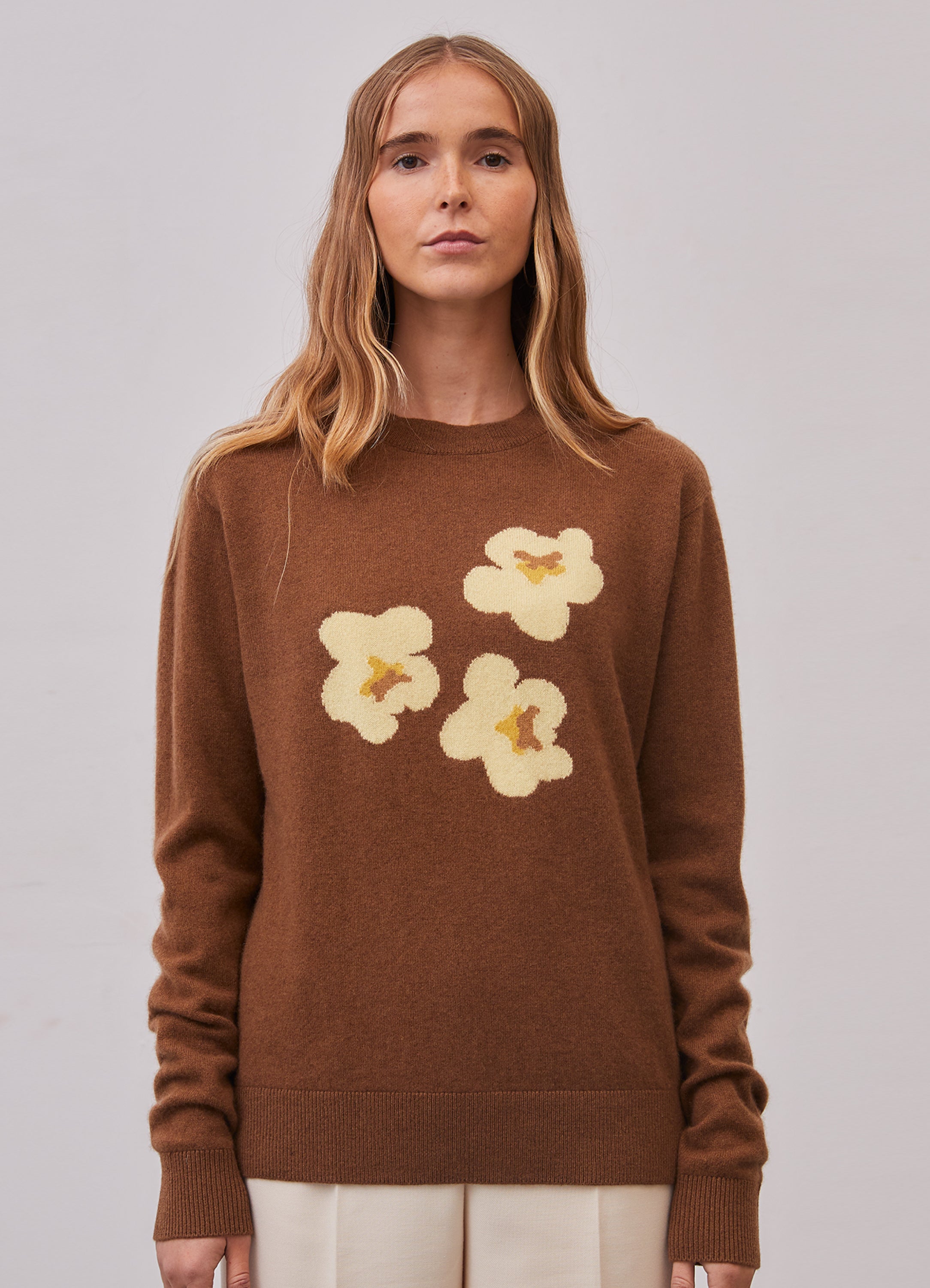 Model’s height 5' 8". Model wears a size Extra Small.