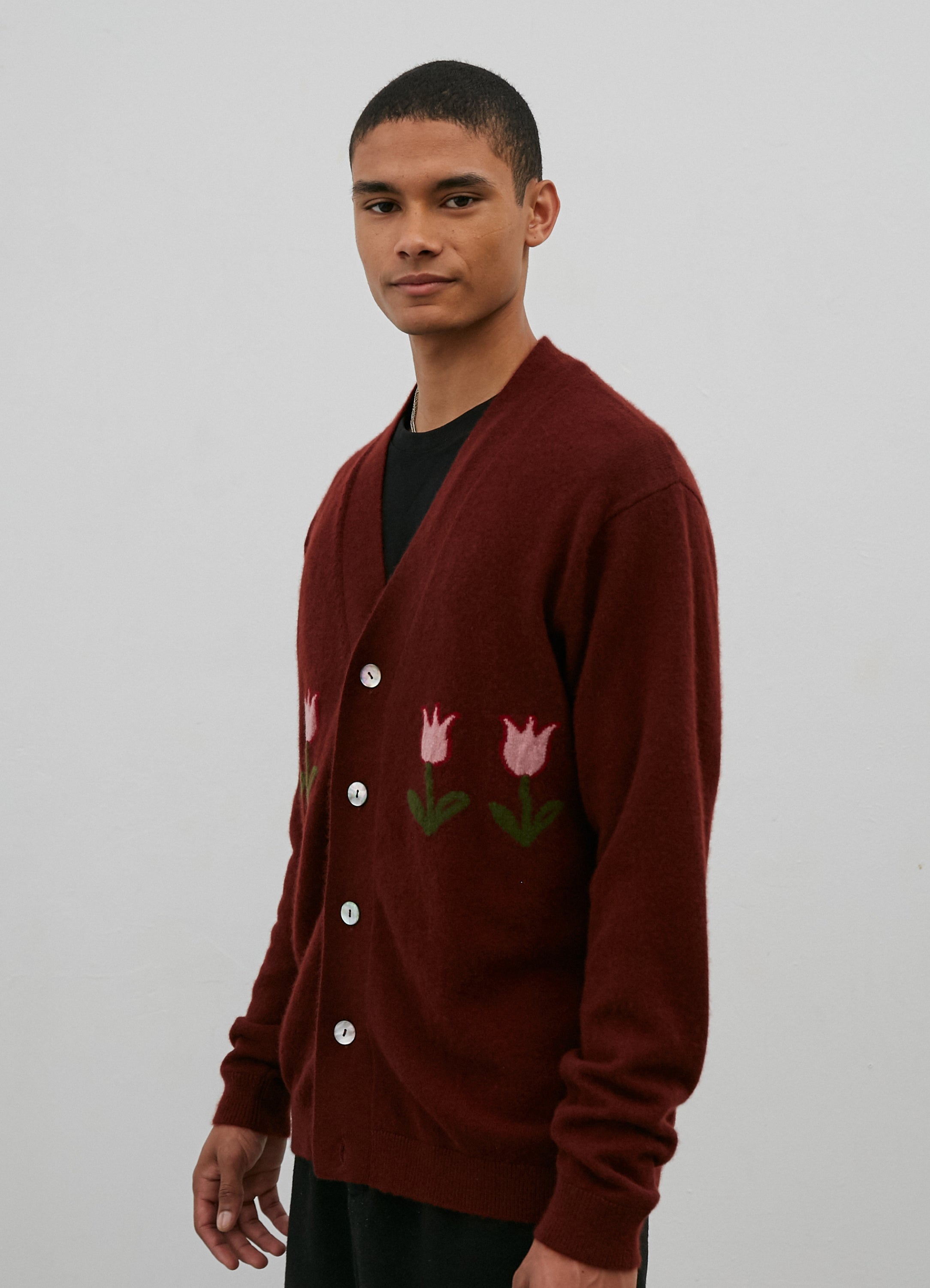 Model’s height 6’ 1”. Model wears a size Medium